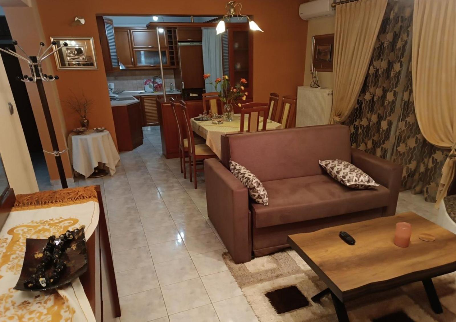 J&B Home أليكسانثيربوليس المظهر الخارجي الصورة